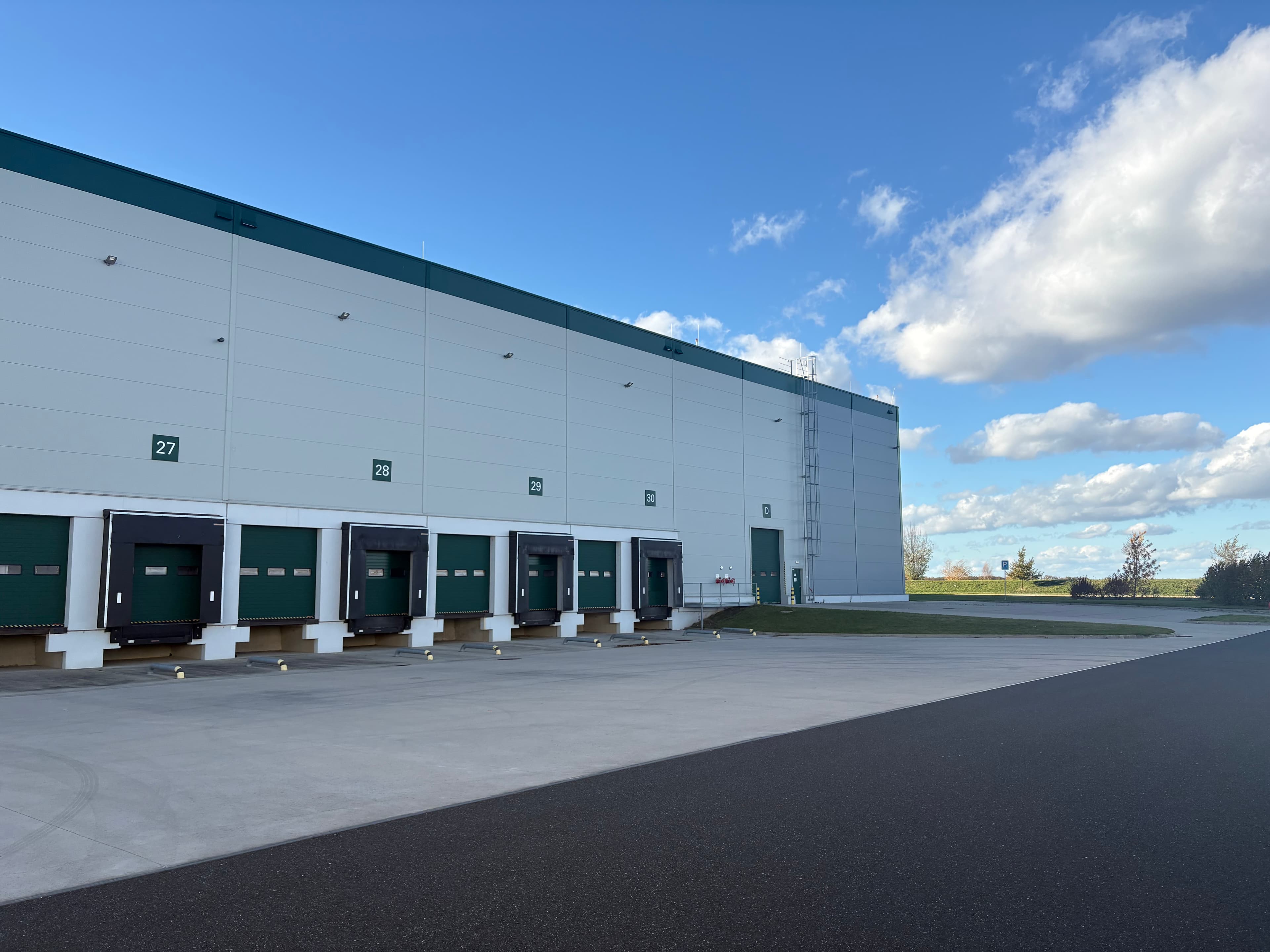 Prologis Park Prague Airport - Moderní skladové prostory u letiště