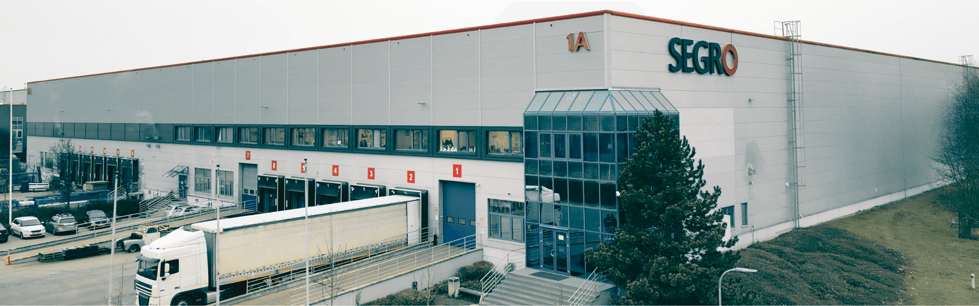 Moderní skladové prostory s logistickými službami Hostivice u Prahy nedaleko letiště VH