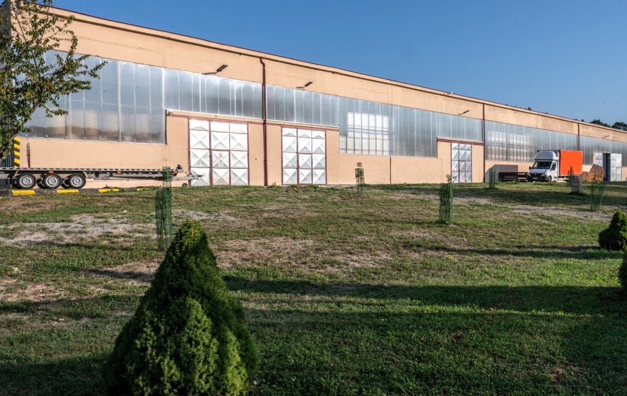 Skladové prostory Osenice