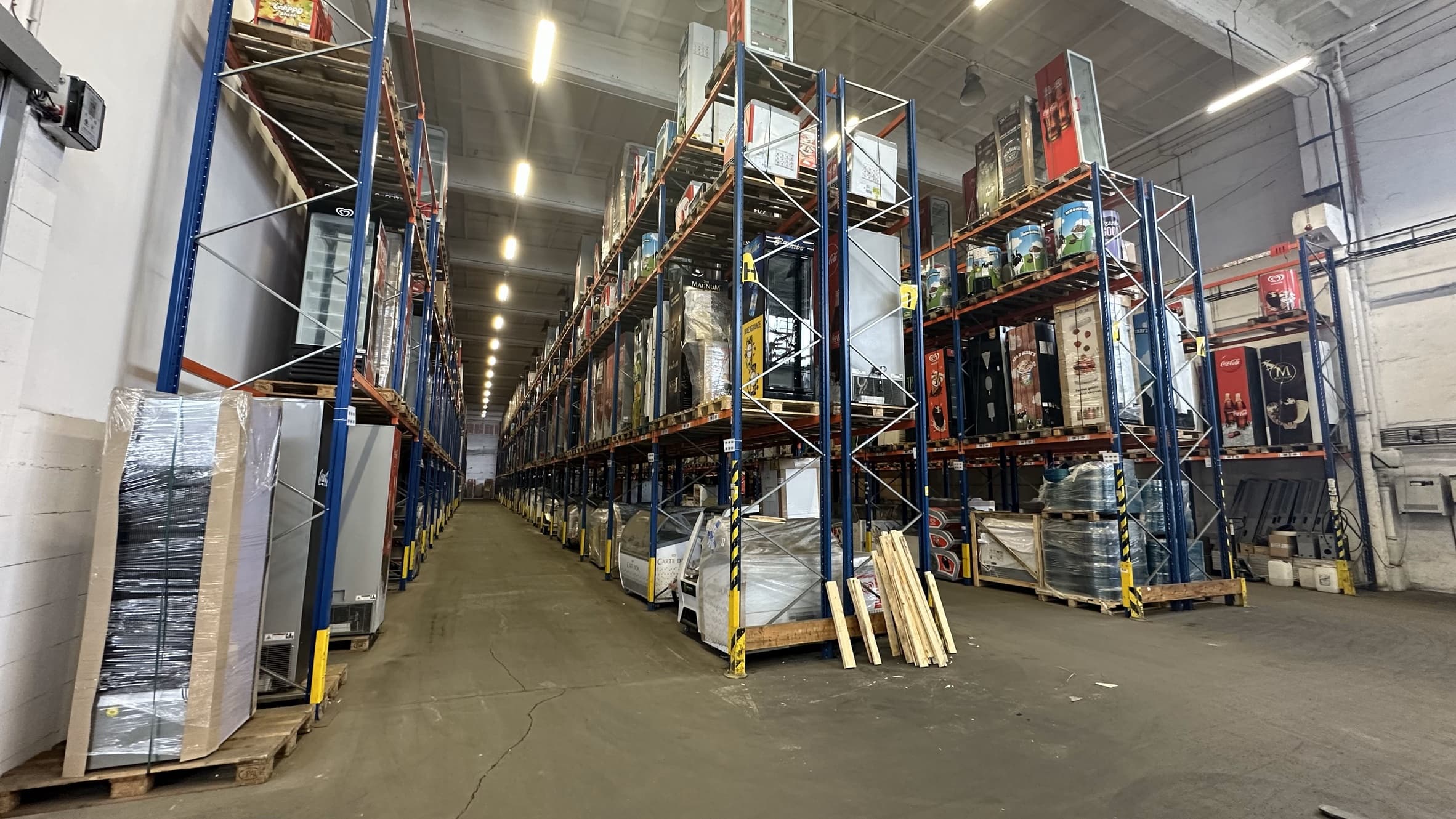 Skladové prostory s logistickými službami - Praha Bořanovice