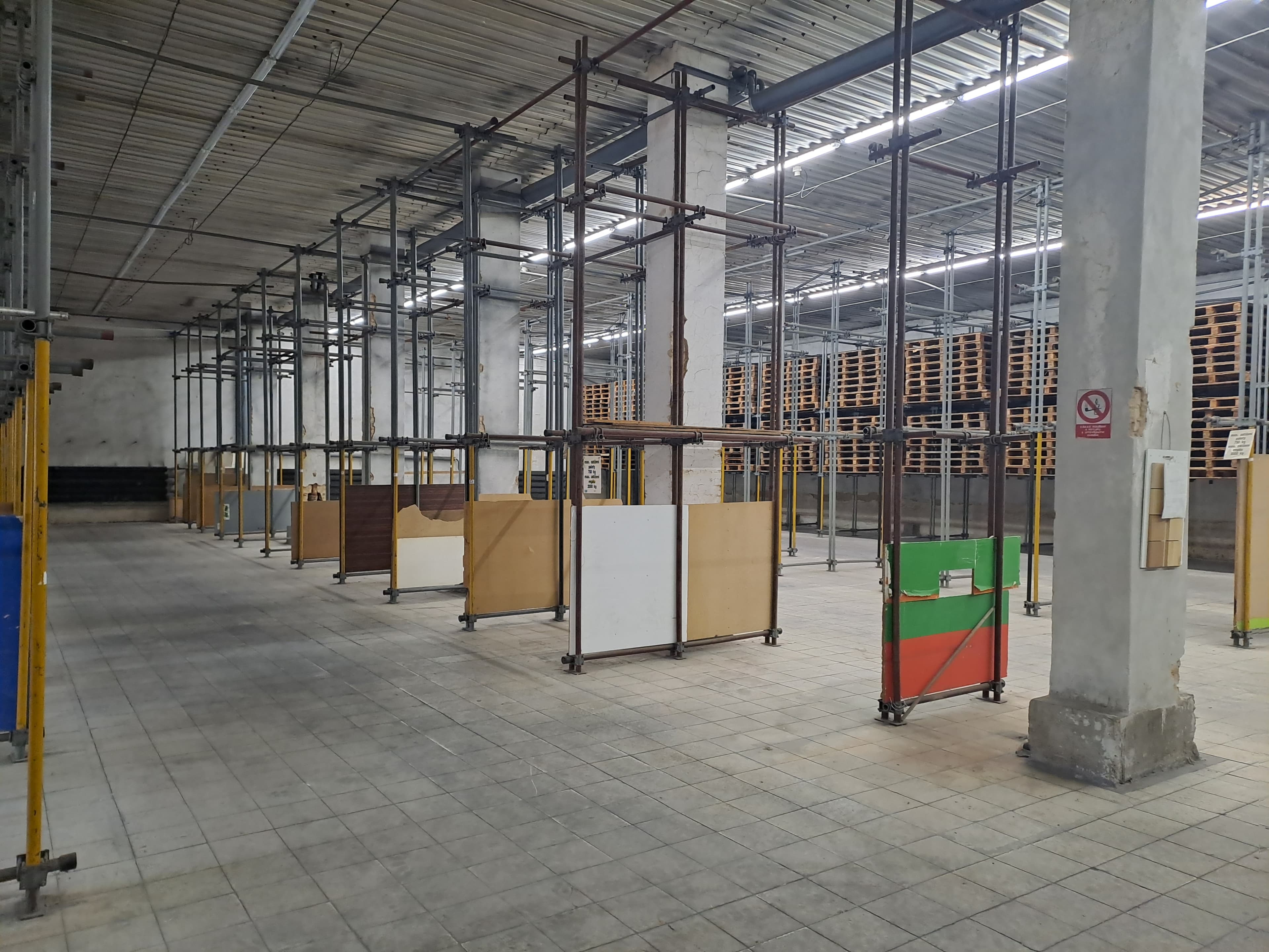 Pronájem skladových a výrobních prostor - České Budějovice