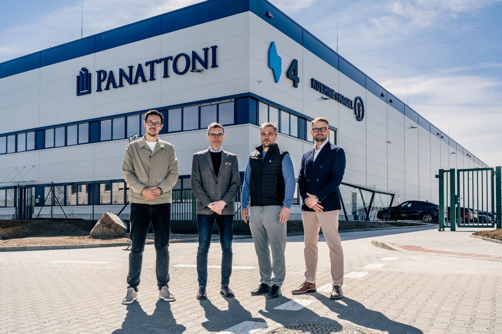 Přední logistická společnost Kuehne+Nagel převzala dokončené prostory v Panattoni Business Parku Prague Airport II
