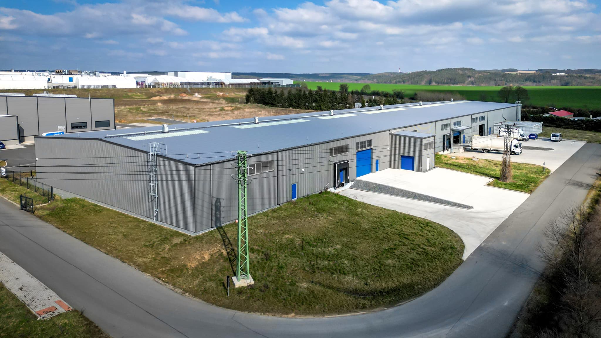 Industriegebiet der Stadt Touškov