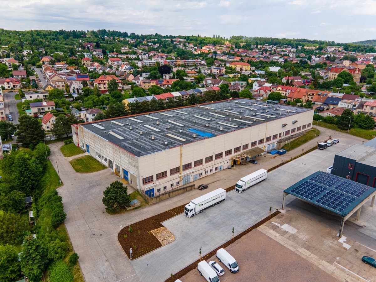 Pronájem skladových a výrobních prostor - Hořice v Podkrkonoší