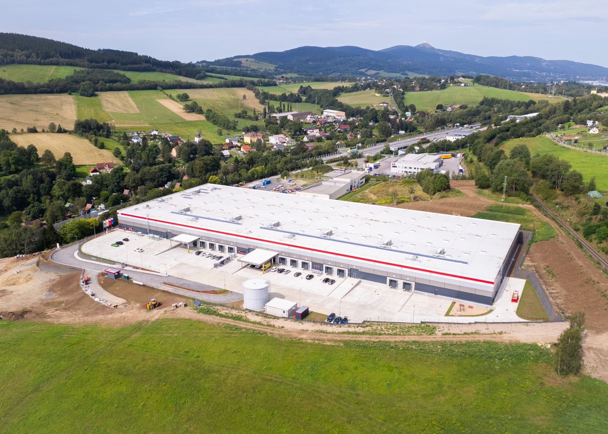 P3 Jeřmanice - Pronájem skladových a výrobních prostor