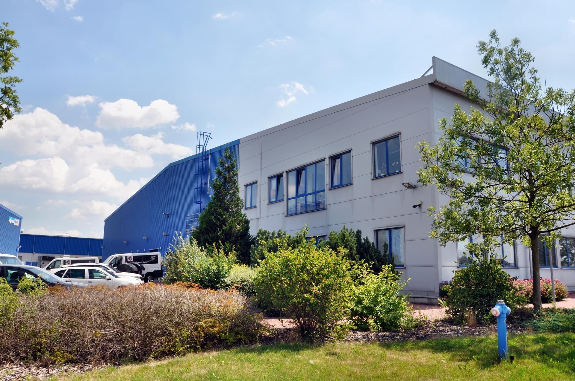 Amesbury Business Park Prague Zličín - pronájem skladových a výrobních prostor