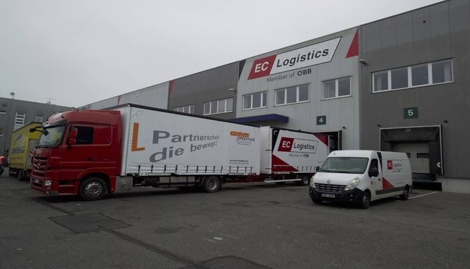 Skladování a logistické služby - lokalita Rudná u Prahy.