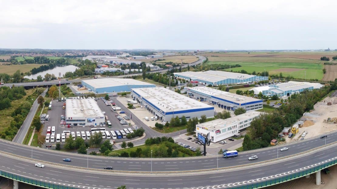 Pronájem výrobních a skladových prostor - Karlovarská Business Park